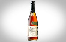 Small Batch Bourbon Whiskey with Wooden Box